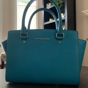 Moving Sale! Michael Kors handbag NWOT TEAL